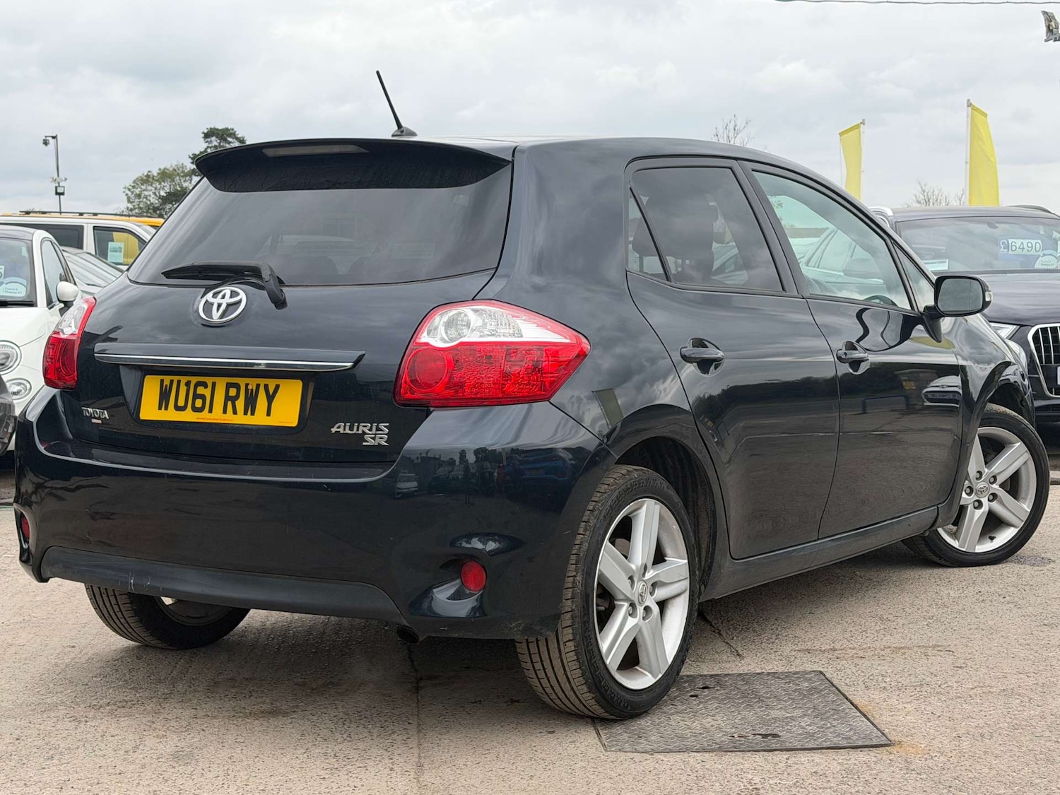 Used Toyota Auris 2011 for sale - 76345040: Photo 3