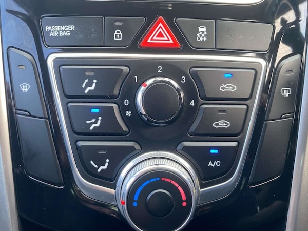 Used Hyundai i30 2012 for sale - 76232194: Photo 31