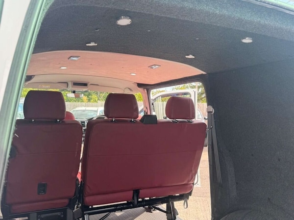 Used Volkswagen Transporter 2017 for sale - 76232164: Photo 28