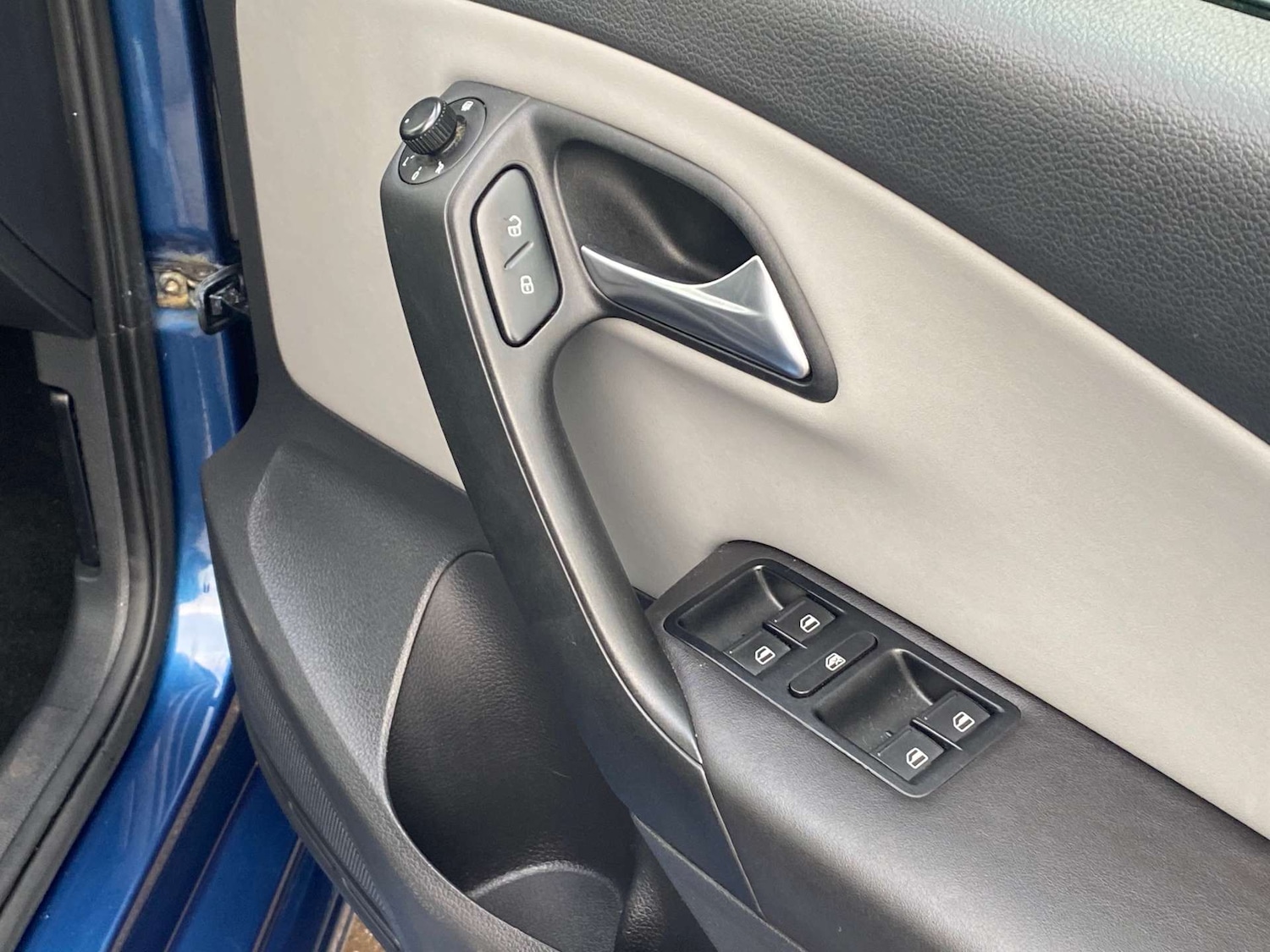 Used Volkswagen Polo 2014 for sale - 77621880: Photo 7