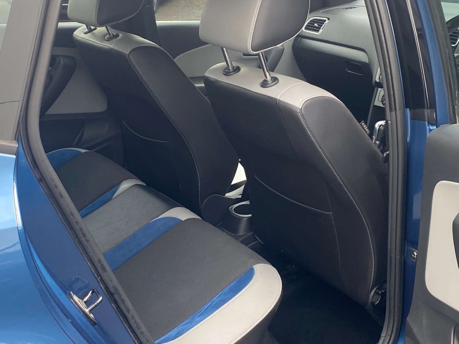 Used Volkswagen Polo 2014 for sale - 77621880: Photo 8