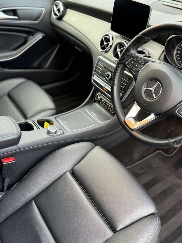 Used Mercedes-Benz GLA 2018 for sale - 76232168: Photo 11