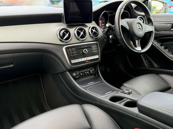 Used Mercedes-Benz GLA 2018 for sale - 76232168: Photo 18