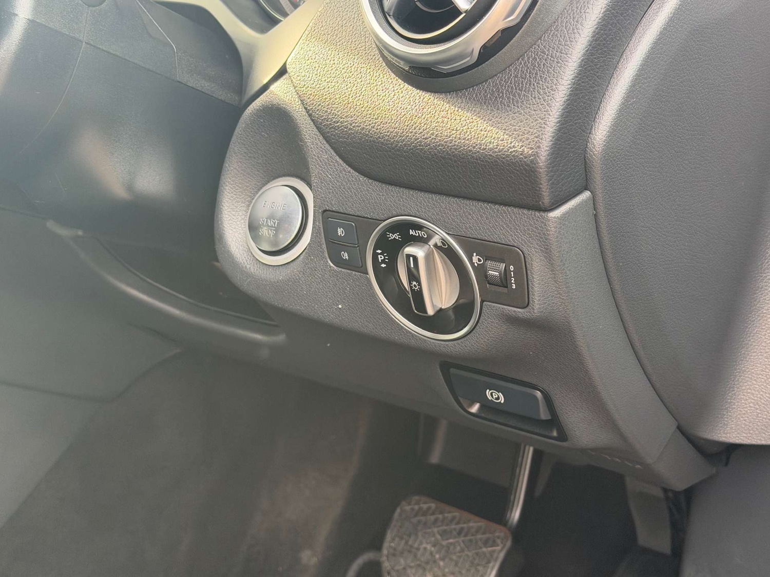 Used Mercedes-Benz GLA 2018 for sale - 76232168: Photo 23