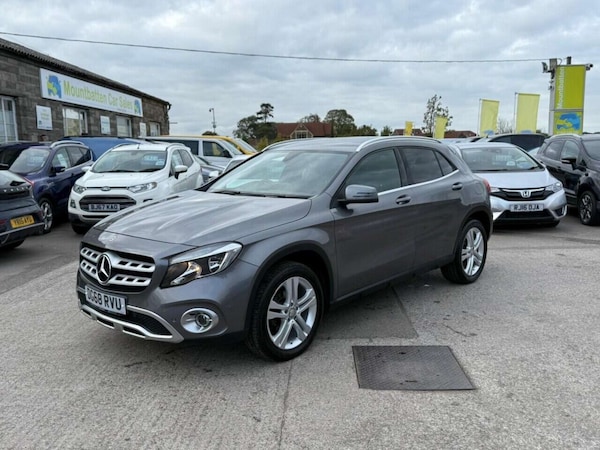 Used Mercedes-Benz GLA 2018 for sale - 76232168: Photo 2