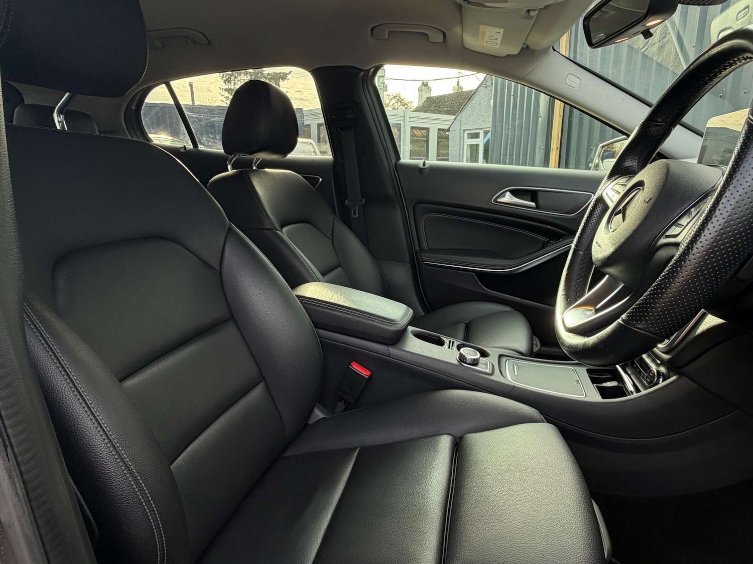 Used Mercedes-Benz GLA 2018 for sale - 76232168: Photo 34