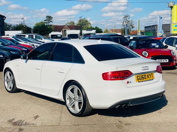 Used Audi A4 2010 for sale - 76232176: Photo 4
