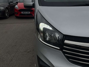 Used Vauxhall Vivaro 2016 for sale - 76232173: Photo