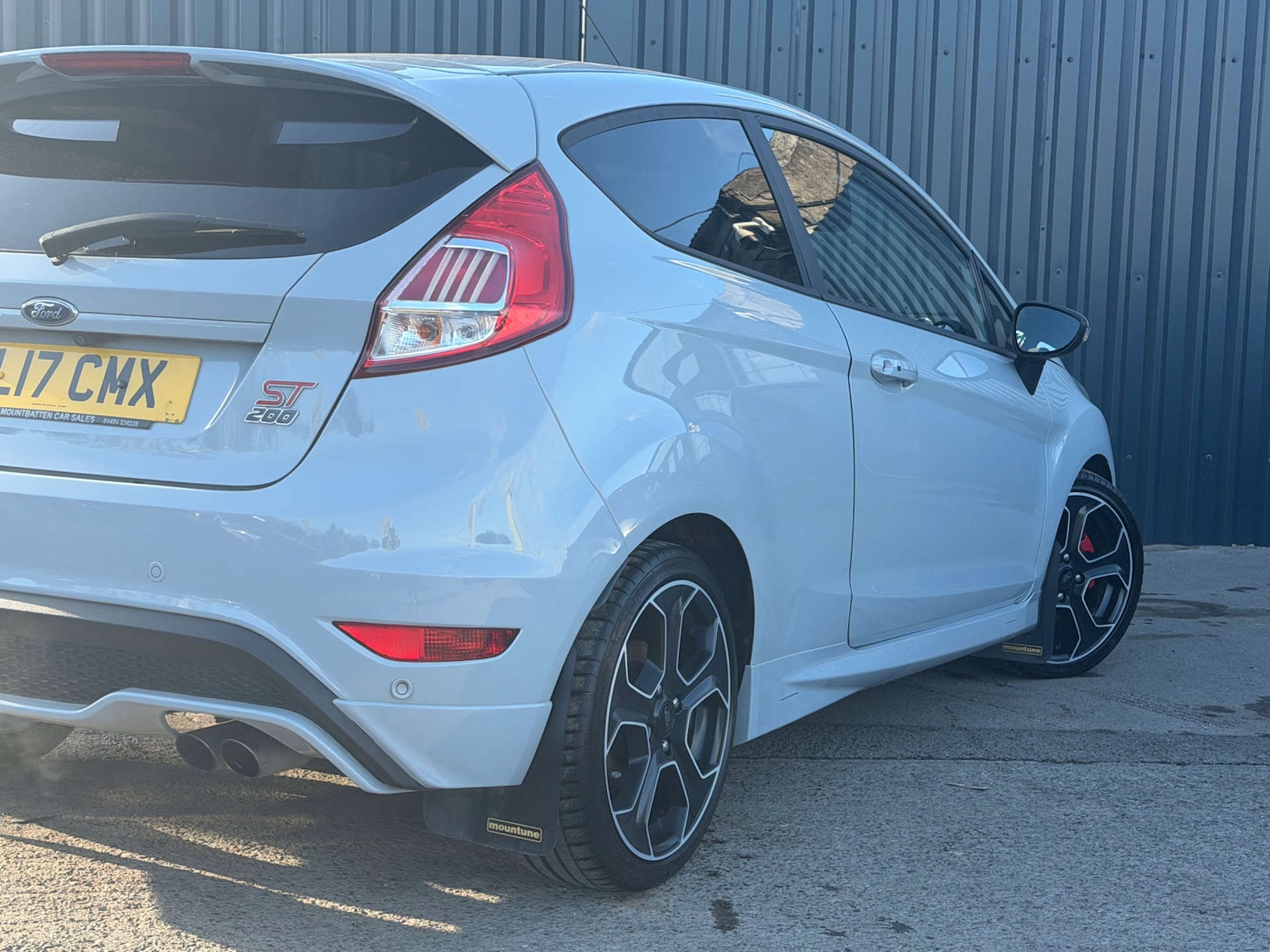 Used Ford Fiesta 2017 for sale - 76697998: Photo 10