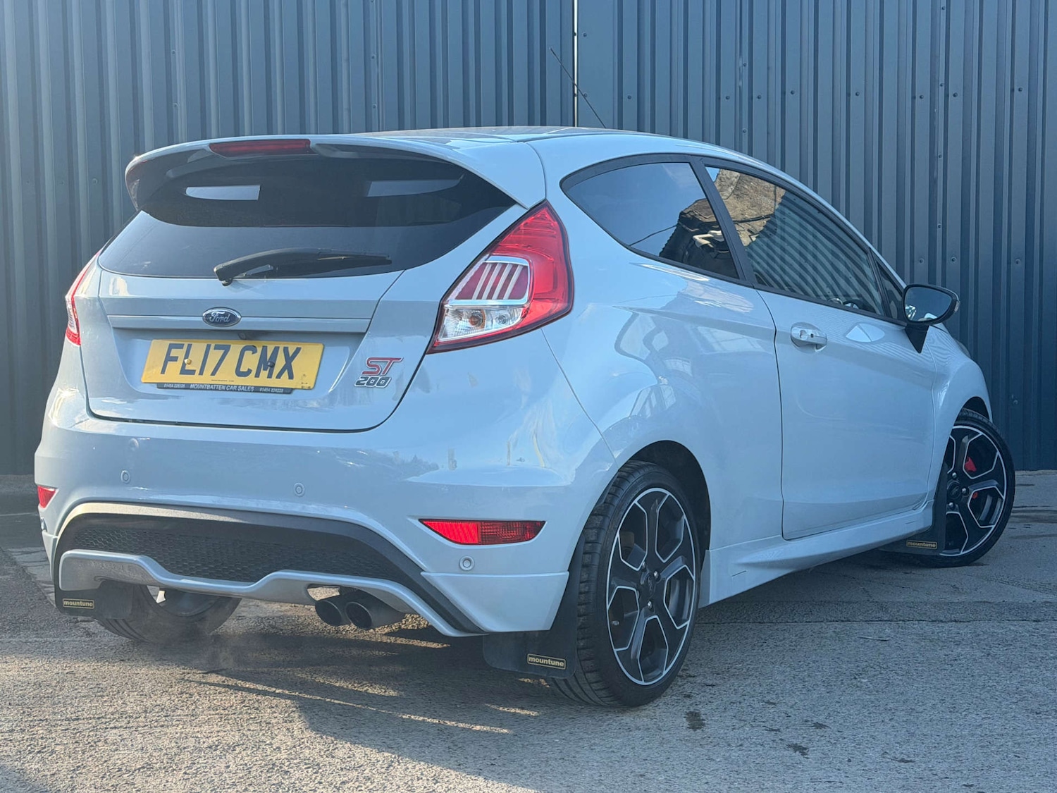 Used Ford Fiesta 2017 for sale - 76697998: Photo 9