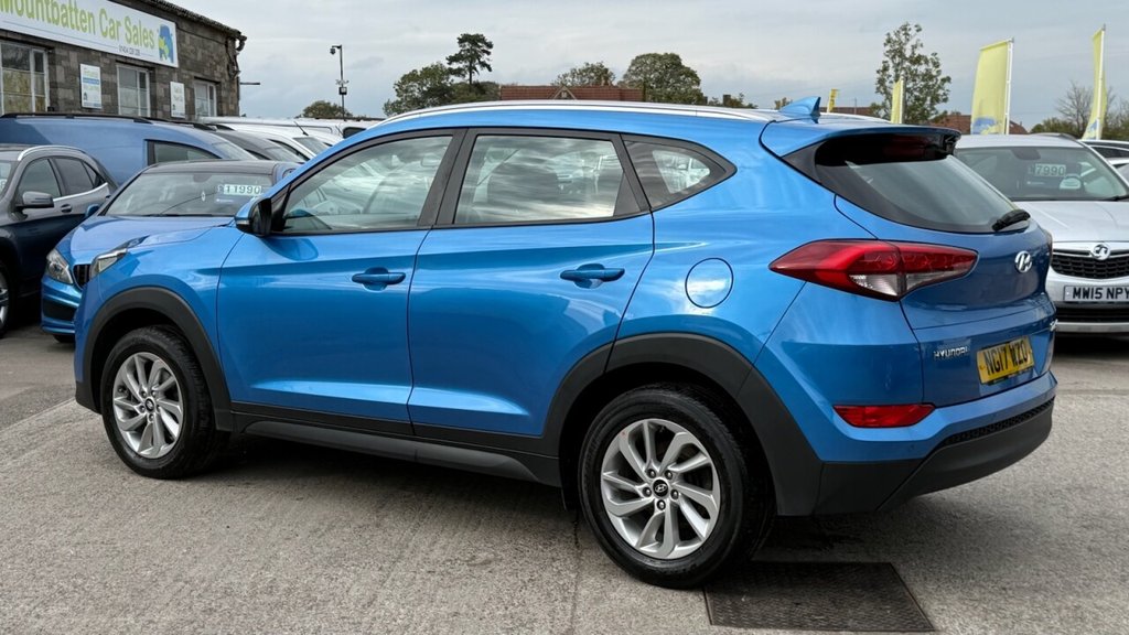 Used Hyundai TUCSON 2017 for sale - 76092461: Photo 2