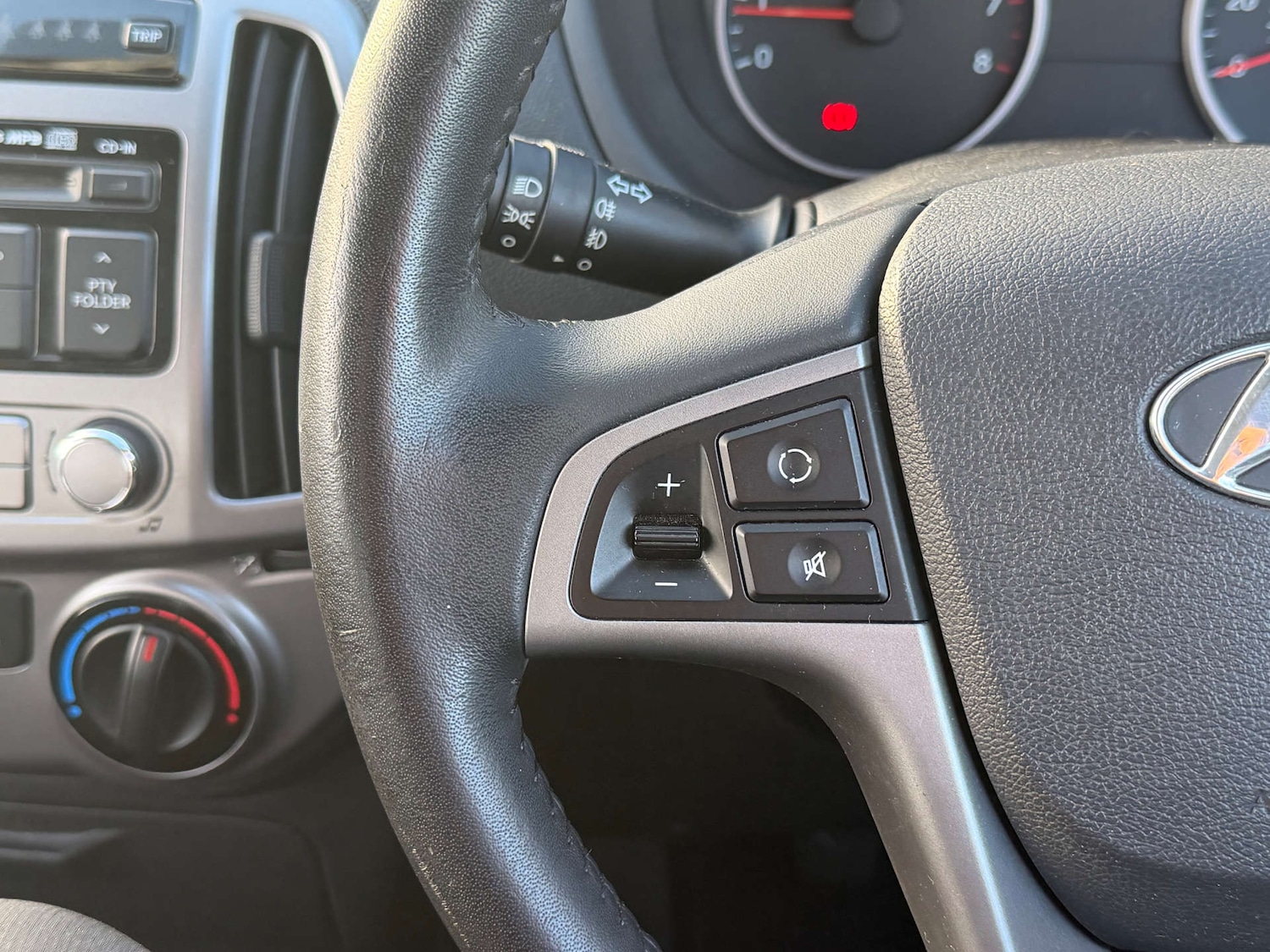 Used Hyundai i20 2014 for sale - 77022413: Photo 24