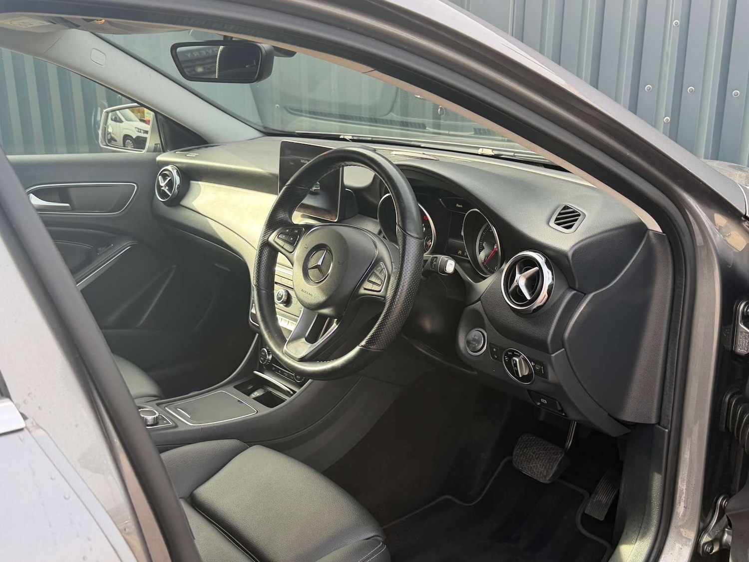 Used Mercedes-Benz GLA 2018 for sale - 77621914: Photo 26