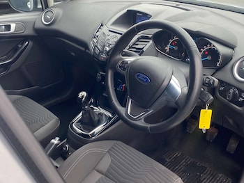 Used Ford Fiesta 2016 for sale - 77571309: Photo