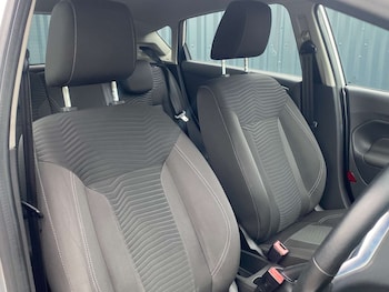 Used Ford Fiesta 2016 for sale - 77571309: Photo