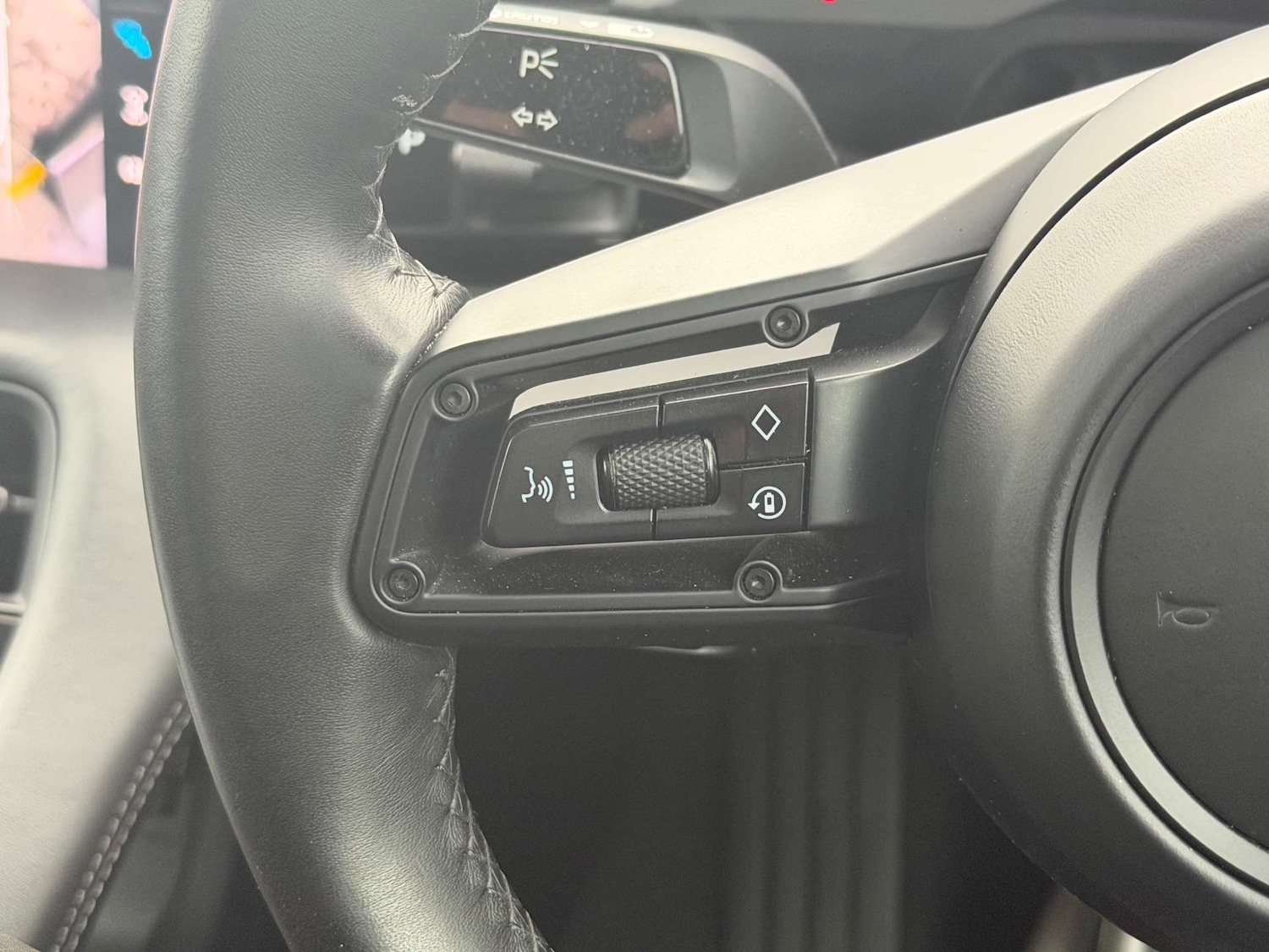 Used Porsche Taycan 2022 for sale - 77903039: Photo 11