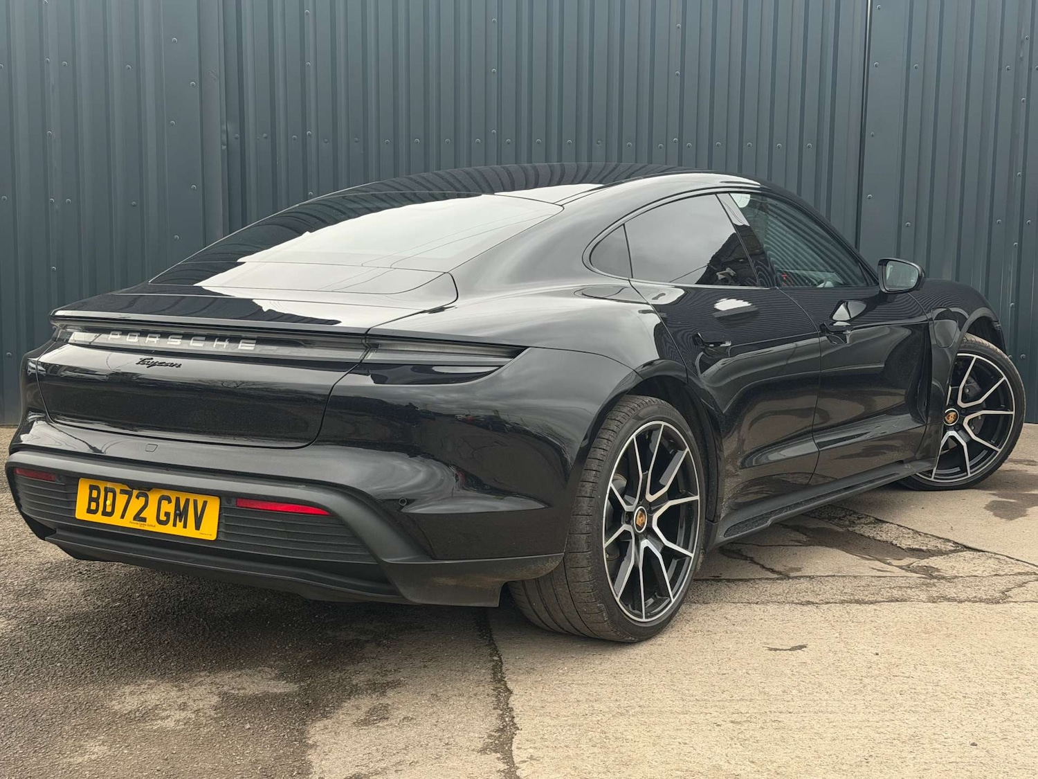 Used Porsche Taycan 2022 for sale - 77903039: Photo 14