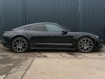 Used Porsche Taycan 2022 for sale - 77903039: Photo