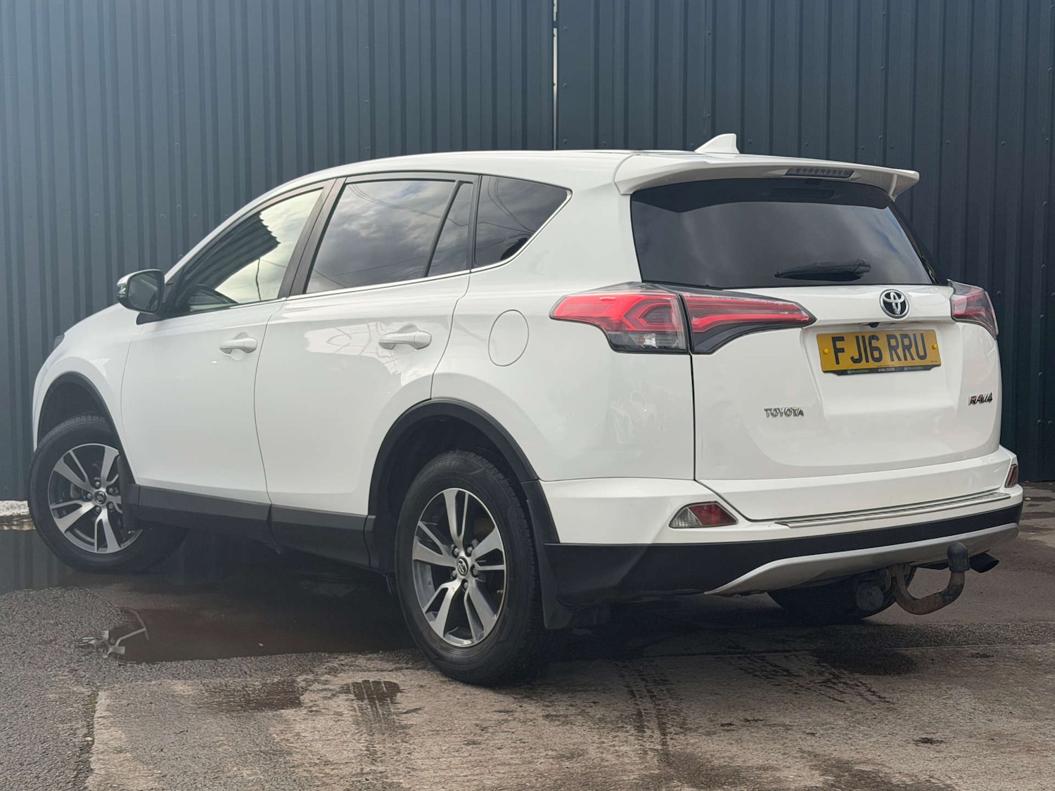 Used Toyota RAV4 2016 for sale - 77502018: Photo 15