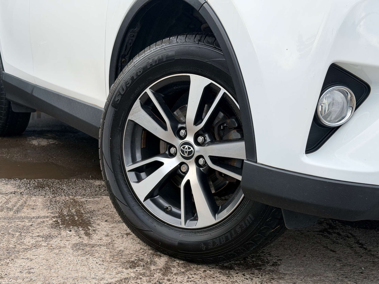 Used Toyota RAV4 2016 for sale - 77502018: Photo 2