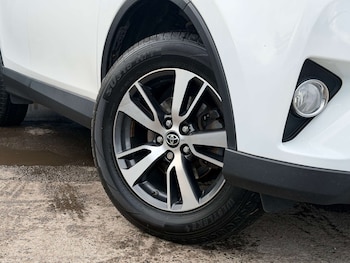 Used Toyota RAV4 2016 for sale - 77502018: Photo