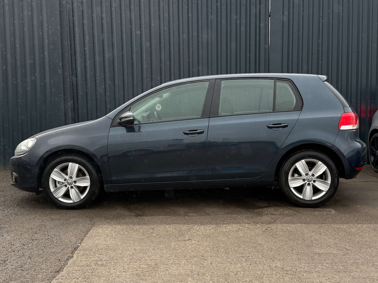 Used Volkswagen Golf 2012 for sale - 78003747: Photo 2