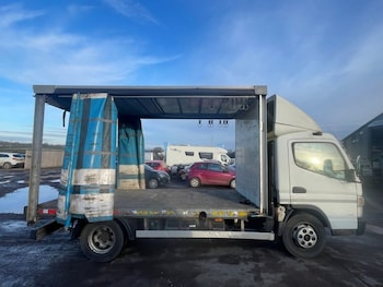 Used Mitsubishi Canter 2015 for sale - 73608036: Photo