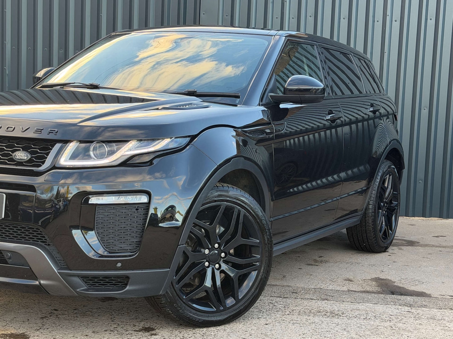 Used Land Rover Range Rover Evoque 2015 for sale - 76762553: Photo 10
