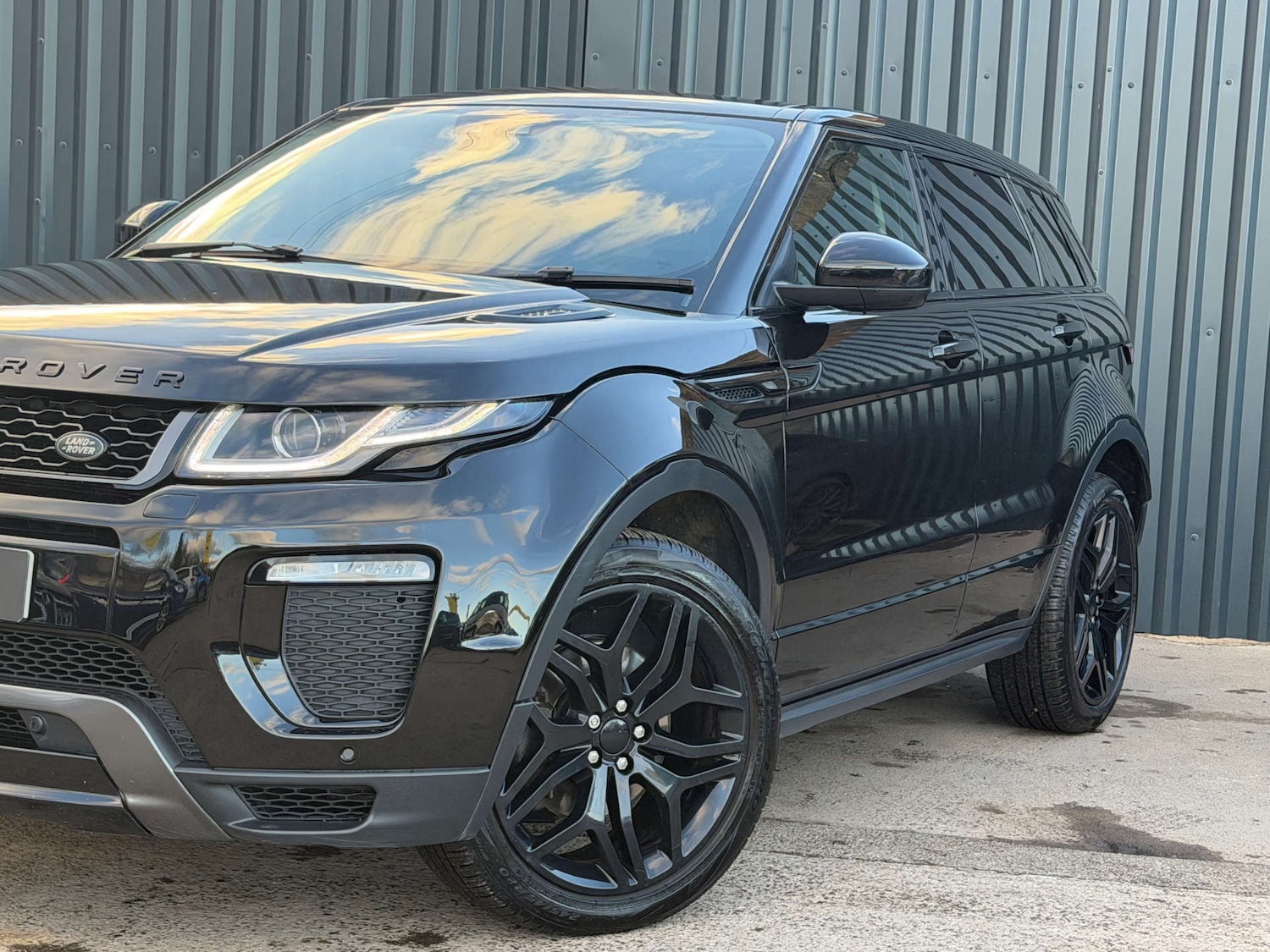 Used Land Rover Range Rover Evoque 2015 for sale - 76762553: Photo 11