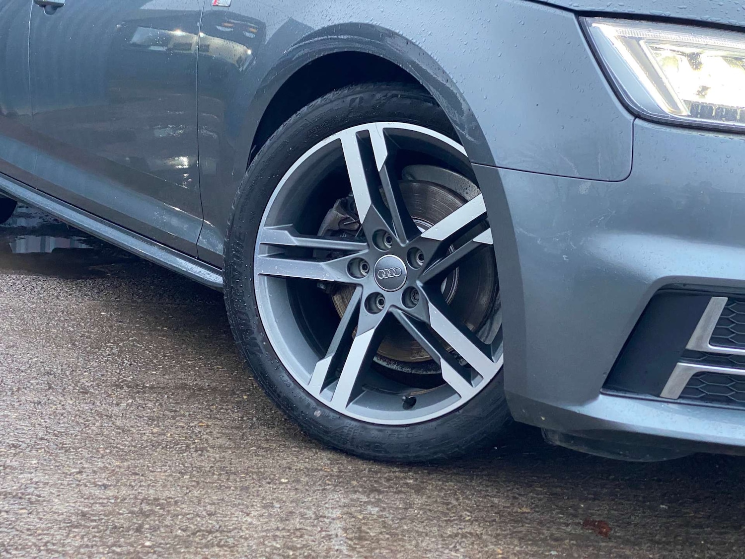 Used Audi A4 2016 for sale - 77621899: Photo 3