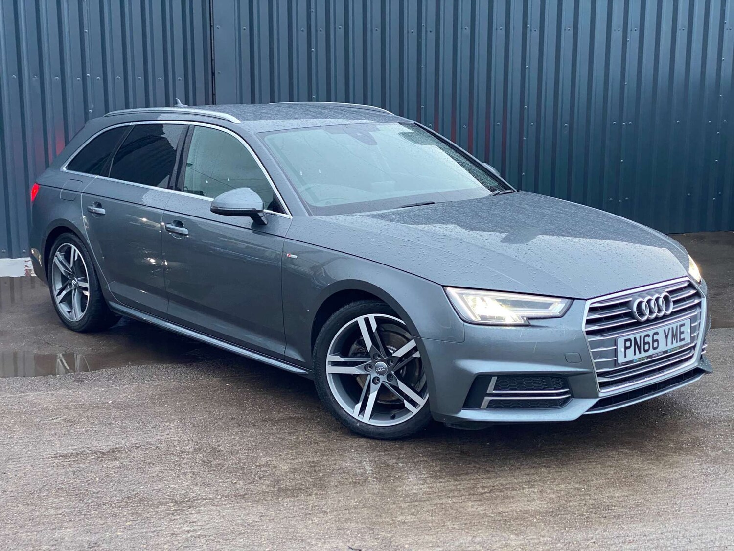 Used Audi A4 2016 for sale - 77621899: Photo 9