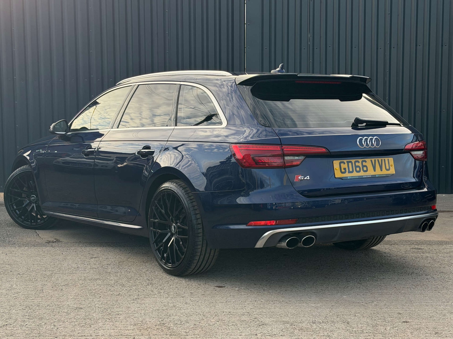 Used Audi A4 2017 for sale - 76601929: Photo 17