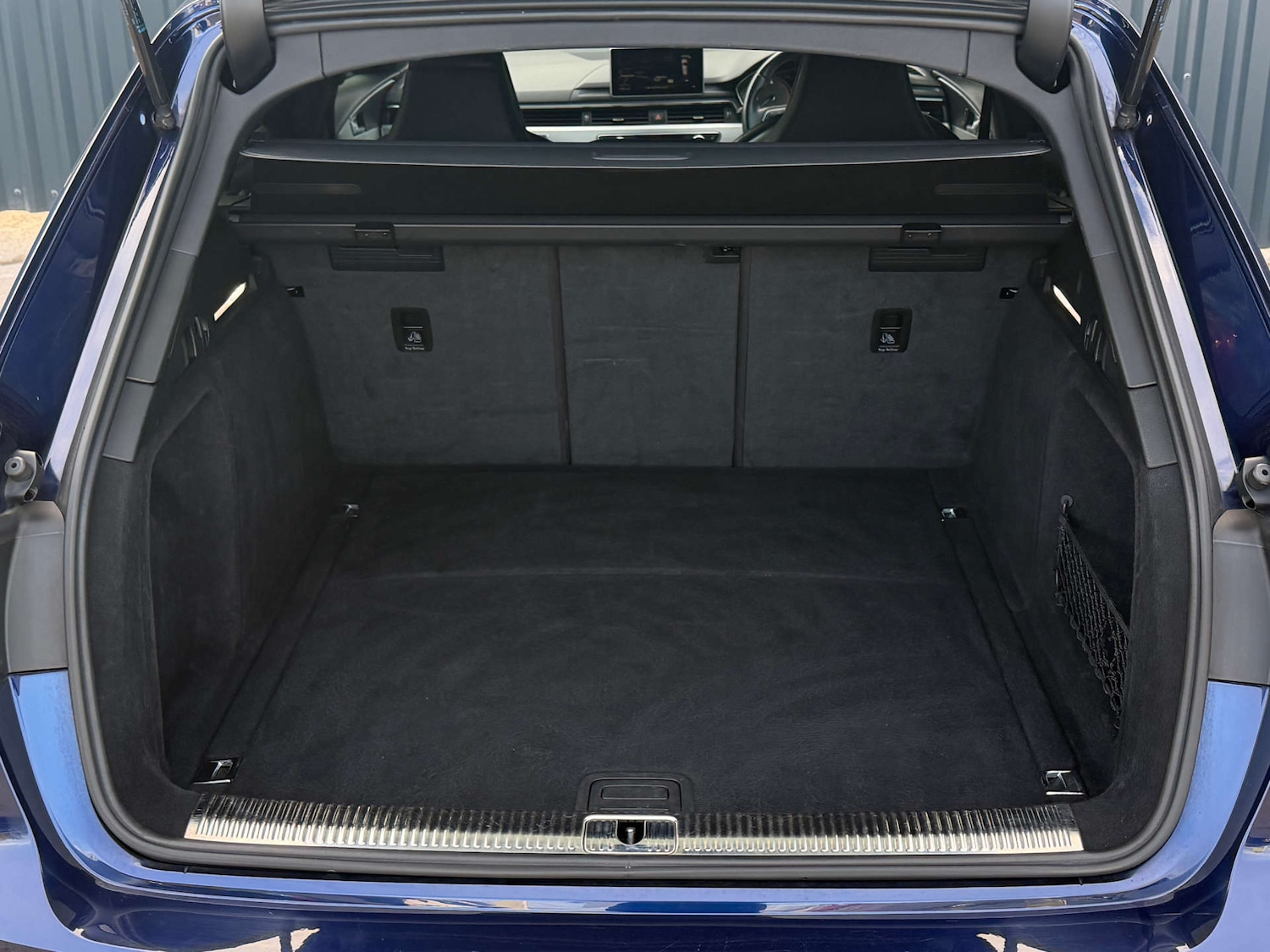 Used Audi A4 2017 for sale - 76601929: Photo 20