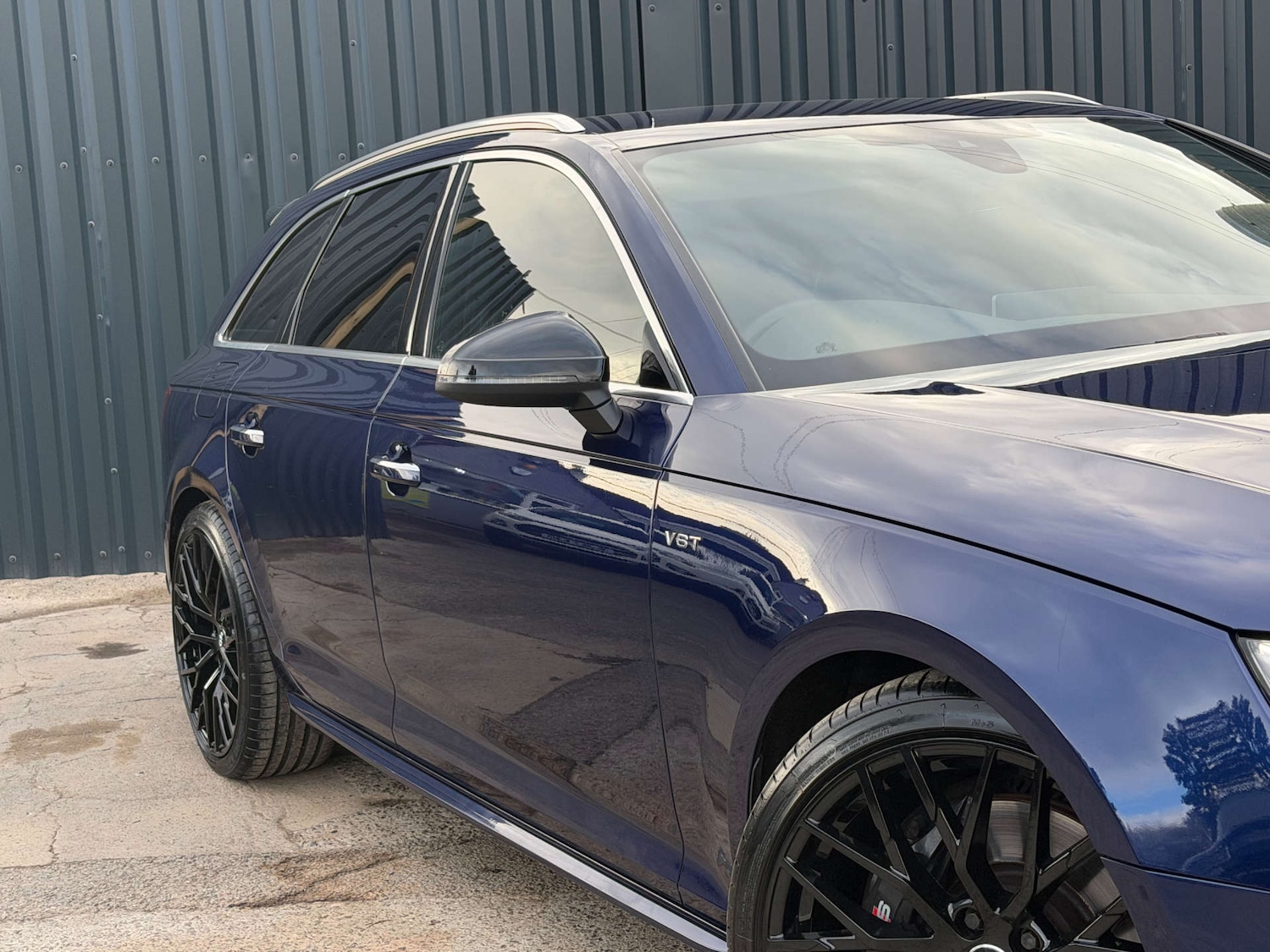 Used Audi A4 2017 for sale - 76601929: Photo 5