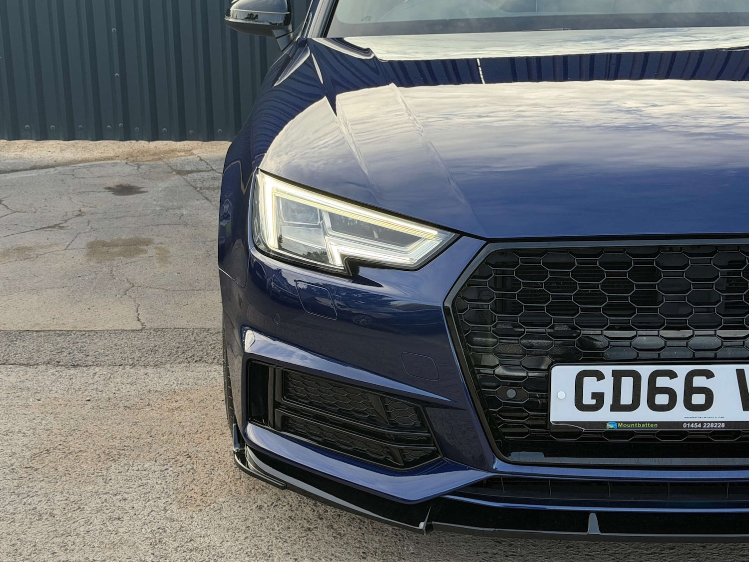 Used Audi A4 2017 for sale - 76601929: Photo 8