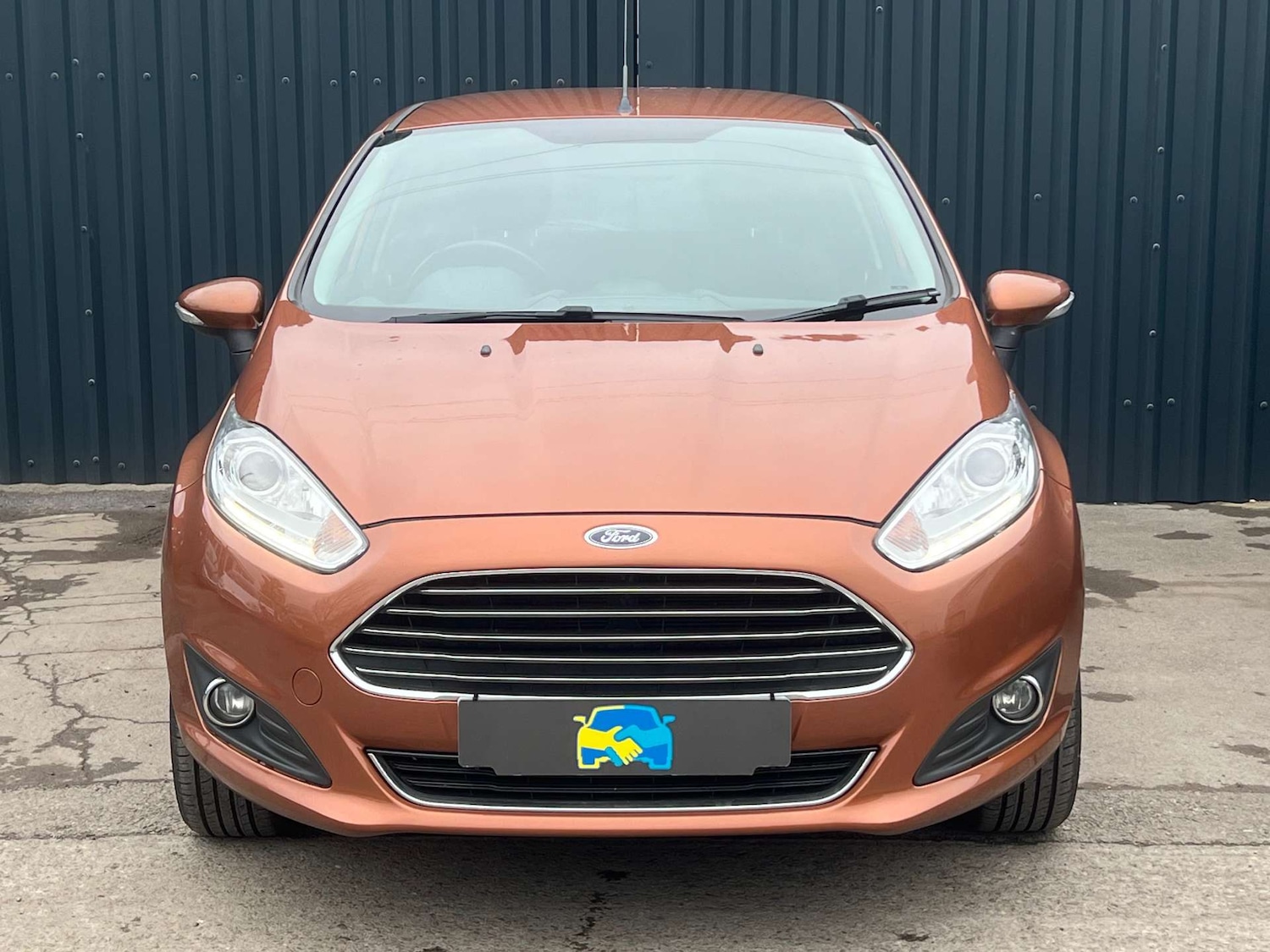 Used Ford Fiesta 2015 for sale - 77647613: Photo 2
