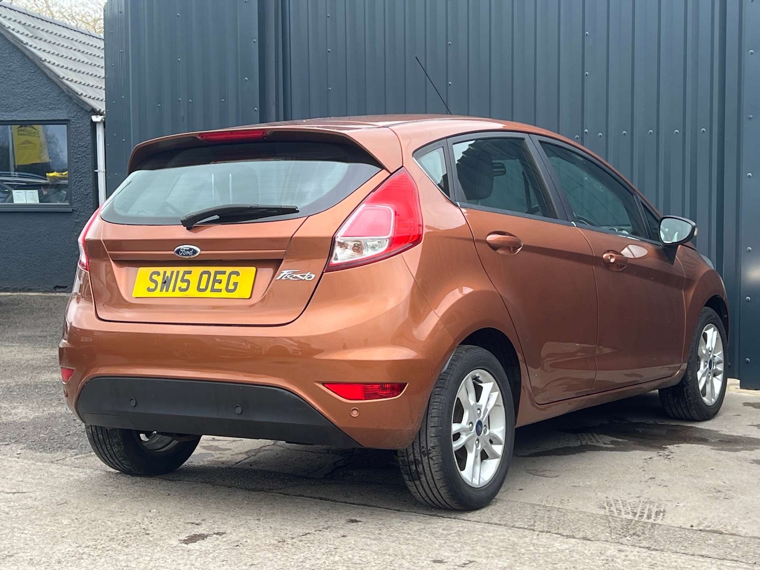 Used Ford Fiesta 2015 for sale - 77647613: Photo 4