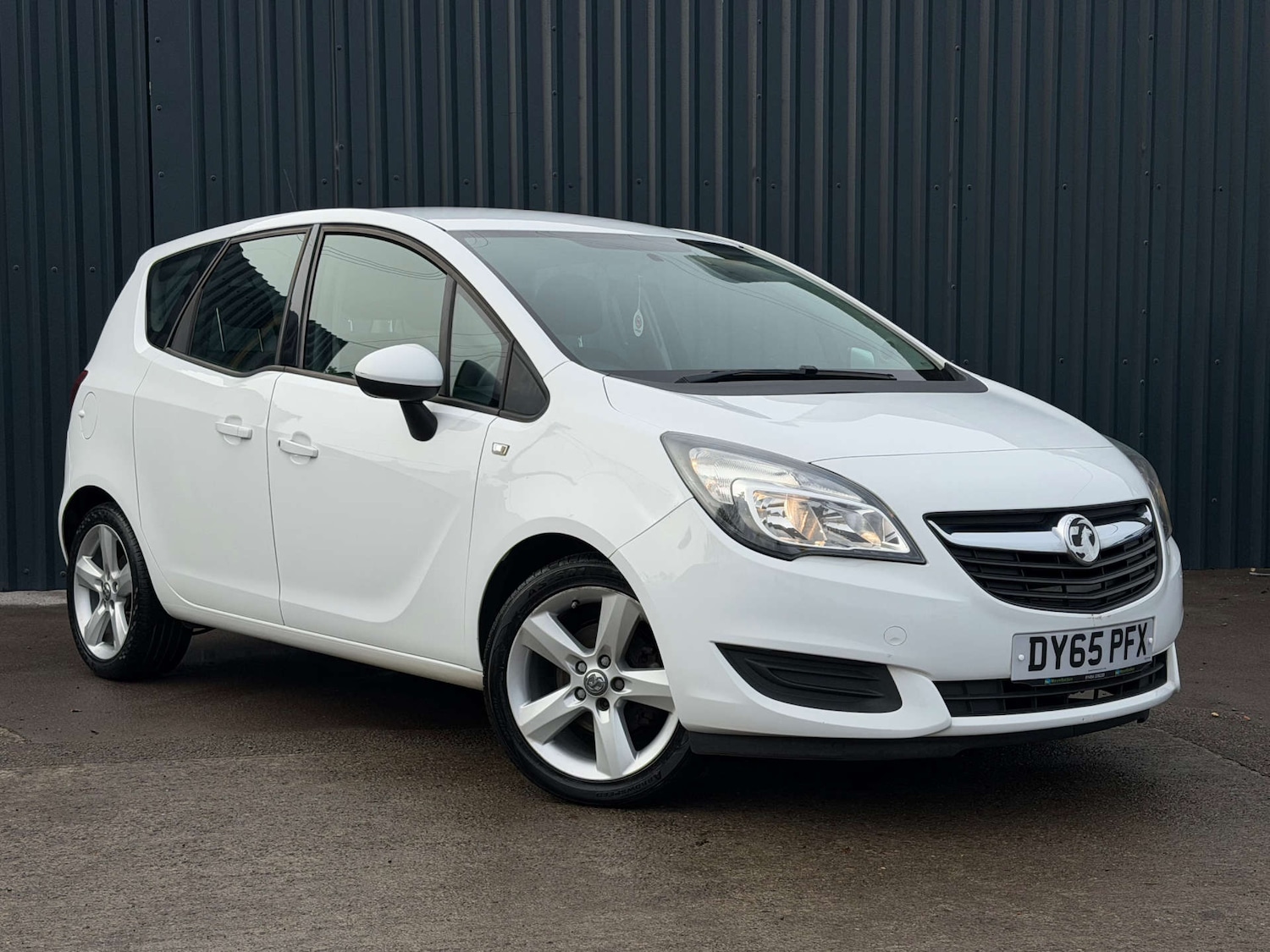 Used Vauxhall Meriva 2015 for sale - 76604248: Photo 1