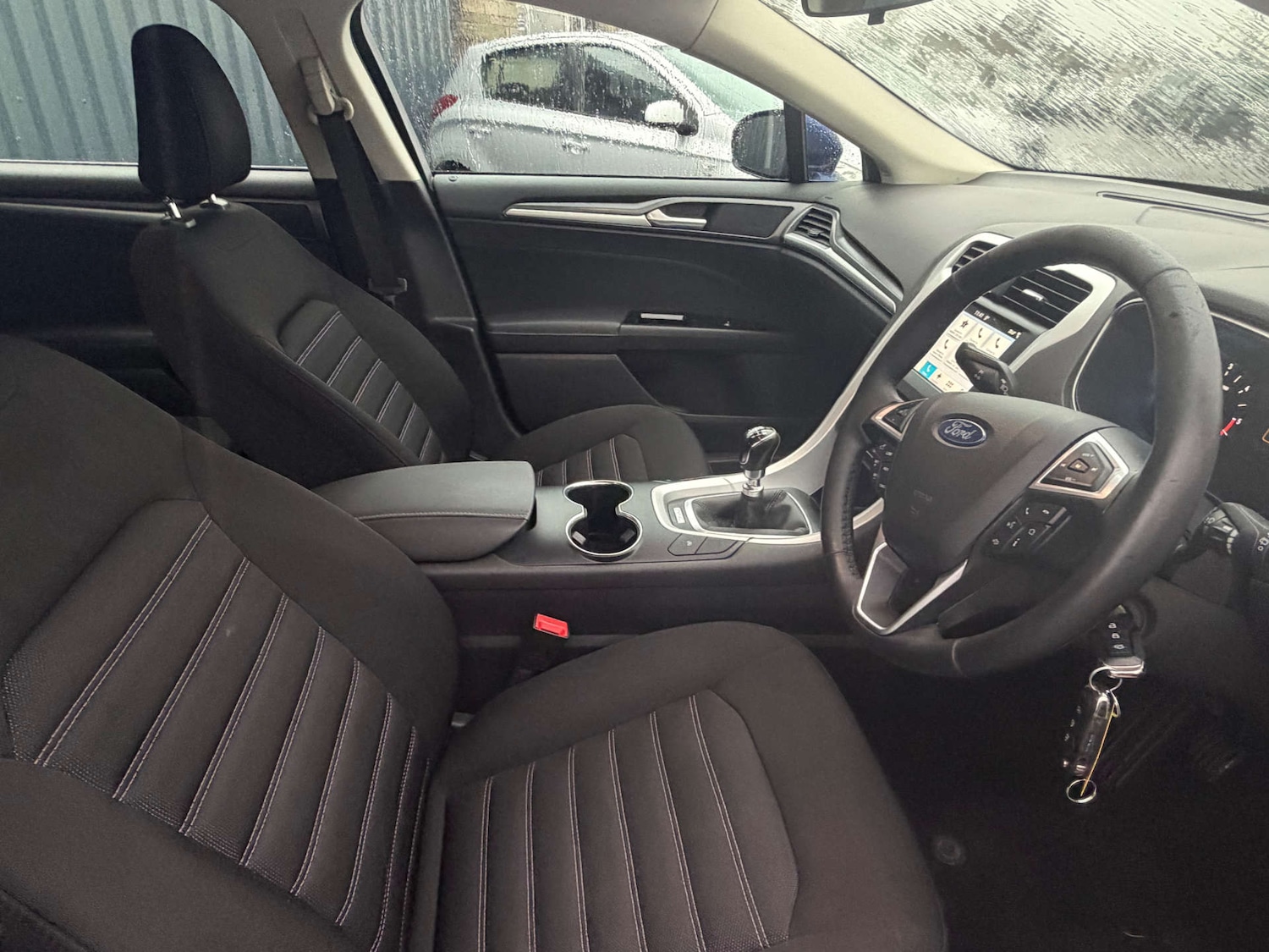 Used Ford Mondeo 2017 for sale - 77022470: Photo 4