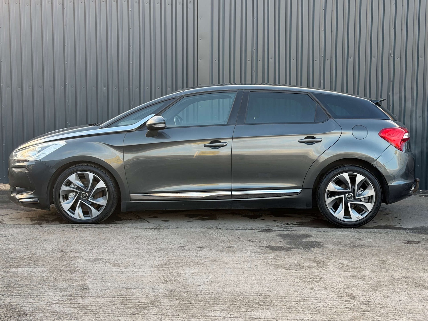 Used Citroen DS5 2015 for sale - 77022417: Photo 3