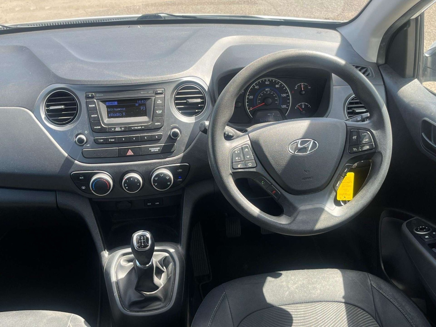 Used Hyundai i10 2017 for sale - 76601775: Photo 23