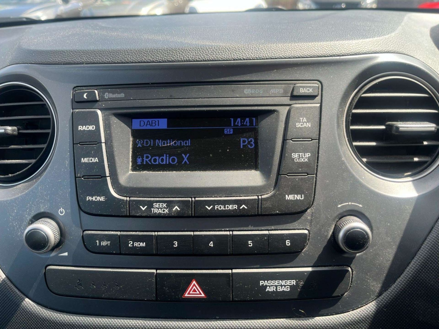 Used Hyundai i10 2017 for sale - 76601775: Photo 29