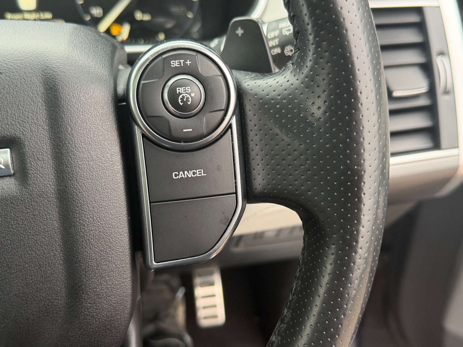 Used Land Rover Range Rover Sport 2016 for sale - 77502039: Photo 11