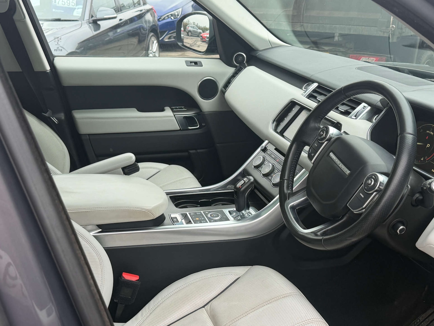 Used Land Rover Range Rover Sport 2016 for sale - 77502039: Photo 9