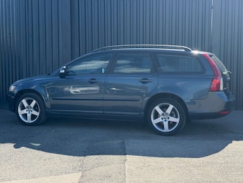 Used Volvo V50 2010 for sale - 78960146: Photo