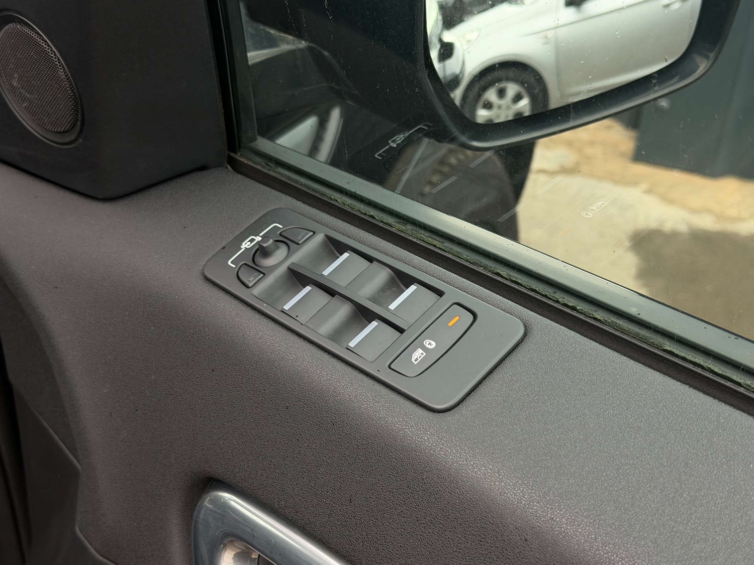 Used Land Rover Discovery Sport 2015 for sale - 78080717: Photo 16