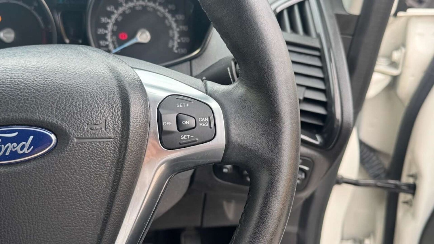 Used Ford Ecosport 2017 for sale - 76601780: Photo 20