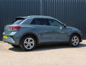 Used Volkswagen T-Roc 2022 for sale - 79151053: Photo