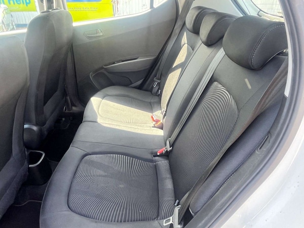 Used Hyundai i10 2017 for sale - 76232162: Photo 18