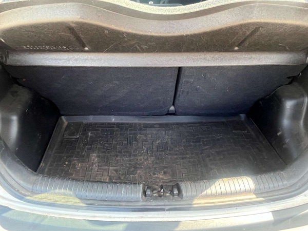 Used Hyundai i10 2017 for sale - 76232162: Photo 21